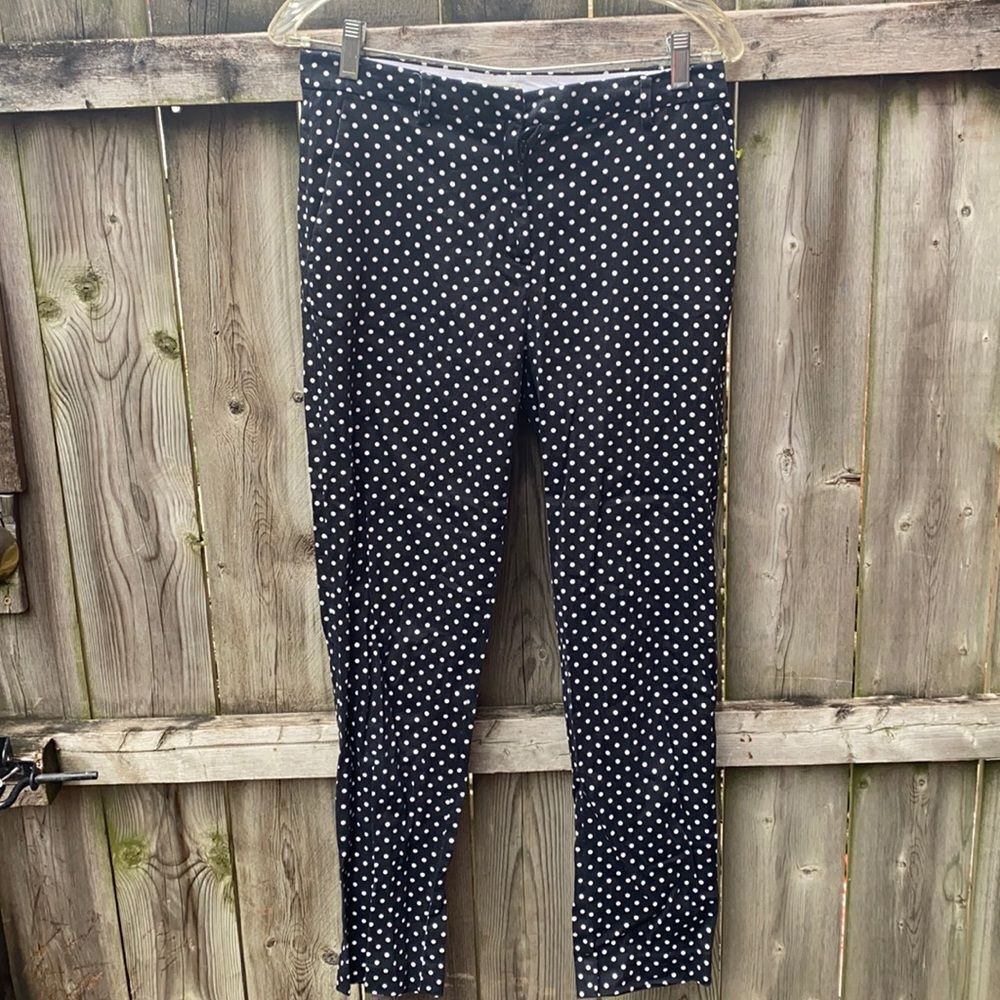 H&M polka dotted skinny pants sz. 6